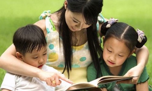 Nên giáo dục giới tính khi con mấy tuổi?